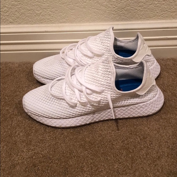 adidas triple white deerupt